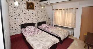 Отель Hotel Taco Бухарест Стандартный двухместный номер с 1 кроватью или 2 отдельными кроватями-13