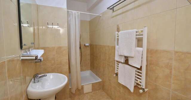 Отель Hotel Taco Бухарест-31